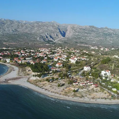 Anamarija Apartman