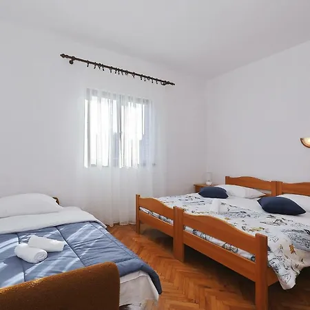 Anamarija Apartmán *